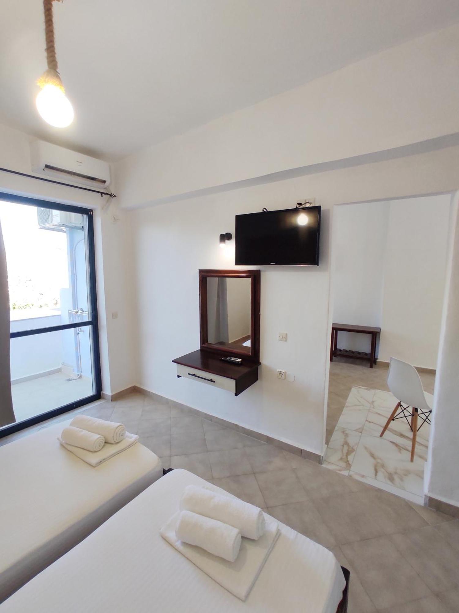 Creta Star Apartments Ajía Galíni Kültér fotó