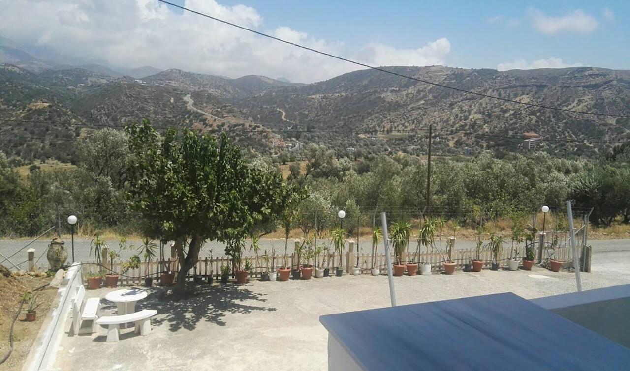 Creta Star Apartments Ajía Galíni Kültér fotó